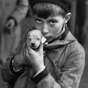 André Kertész - Il cagnolino - Parigi 1928